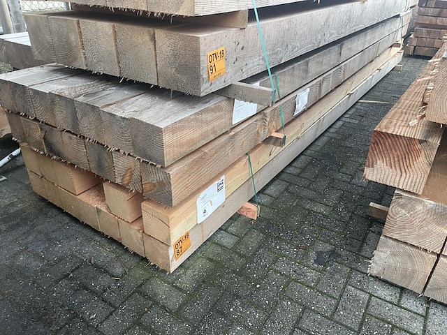 Ca. 12x douglas balken fijnbezaagd, 150x150mm, lengte 500cm - afbeelding 4 van  4