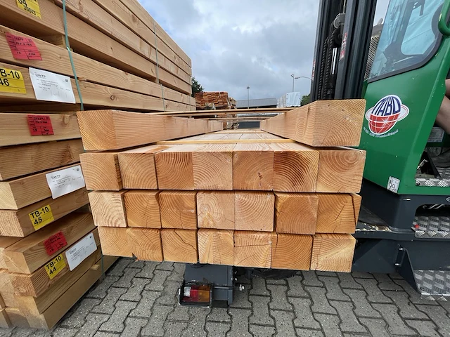 Ca. 12x douglas balken geschaafd, 140x140mm, lengte 300cm - afbeelding 3 van  3