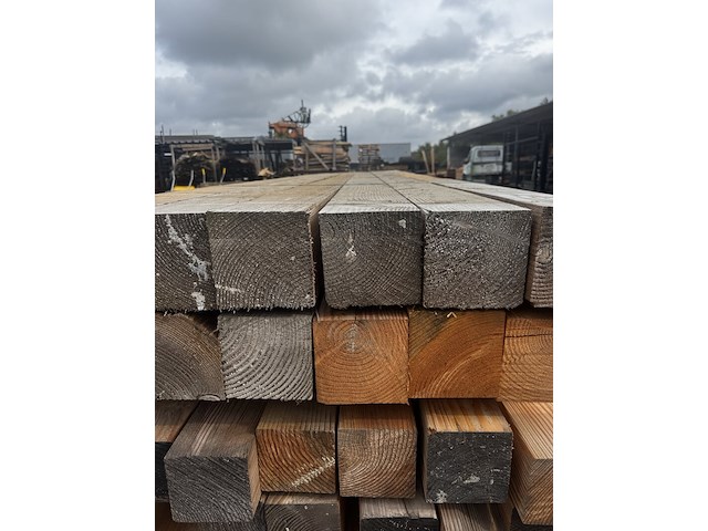 Ca. 12x douglas paal | fijnbezaagd , 15 x 15 x 400 cm - afbeelding 2 van  3