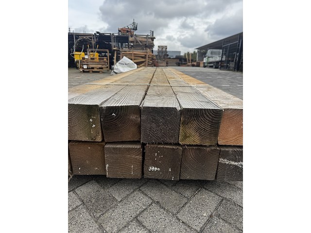 Ca. 12x douglas paal | fijnbezaagd , 15 x 15 x 500 cm - afbeelding 2 van  2