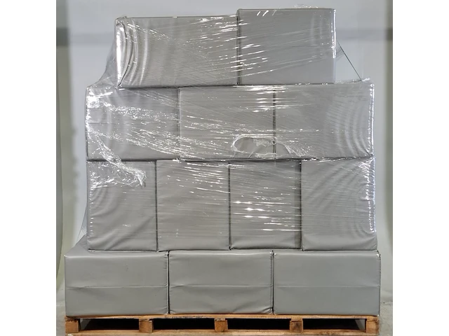 Ca. 12x kussen - afbeelding 1 van  4