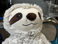 Ca. 12x magnetron knuffel warmies, sloth - afbeelding 4 van  6