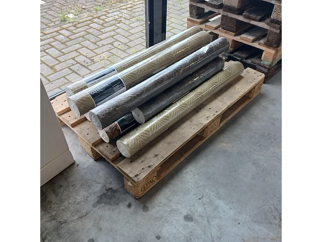 Ca. 12x rol vinyl behang - afbeelding 1 van  8