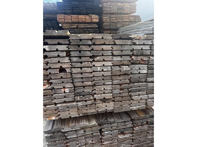 Ca. 130x douglas rhombus profiel - enkelzijdig , 2,8 x 14 x 280 cm - werkende breedte 13 cm - afbeelding 2 van  3