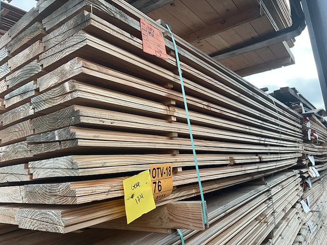 Ca. 132x douglas zweeds rabat, 26x190mm, lengte 300cm - afbeelding 2 van  3