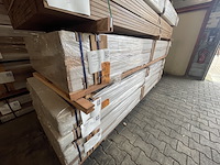 Ca. 132x guyana teak latten gevingerlast, 27x45mm, lengte 300cm - afbeelding 4 van  5