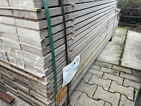 Ca. 133x ipé planken fijnbezaagd, 27x130mm, lengte 43/185cm, 8/215cm, 82/245cm - afbeelding 2 van  3