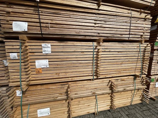 Ca. 135x douglas planken fijnbezaagd, 22x200mm, lengte 300cm - afbeelding 4 van  4