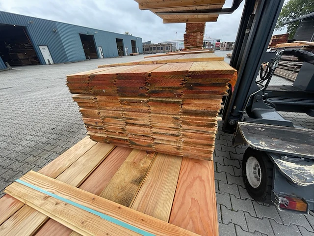 Ca. 135x douglas veer en groef, 18x190mm, lengte 300cm - afbeelding 3 van  3