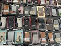 Ca. 135x mix telefoonhoesjes iphone & galaxy viva madrid , divers - afbeelding 3 van  7