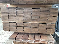 Ca. 135x zwarte kabbes planken geschaafd , 21x145mm, lengte 75/215cm 61/245cm - afbeelding 3 van  3