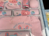 Ca. 13x 16-delige baby kleertjes geschenkset - afbeelding 5 van  6