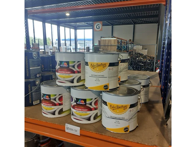 Ca. 13x beton coating ral 7035, color spectrum - afbeelding 2 van  4