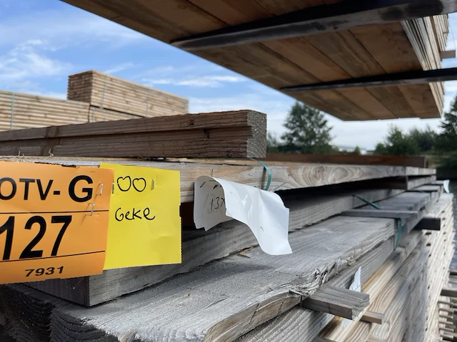 Ca. 13x douglas regels fijnbezaagd, 45x75mm, lengte 400cm - afbeelding 2 van  3