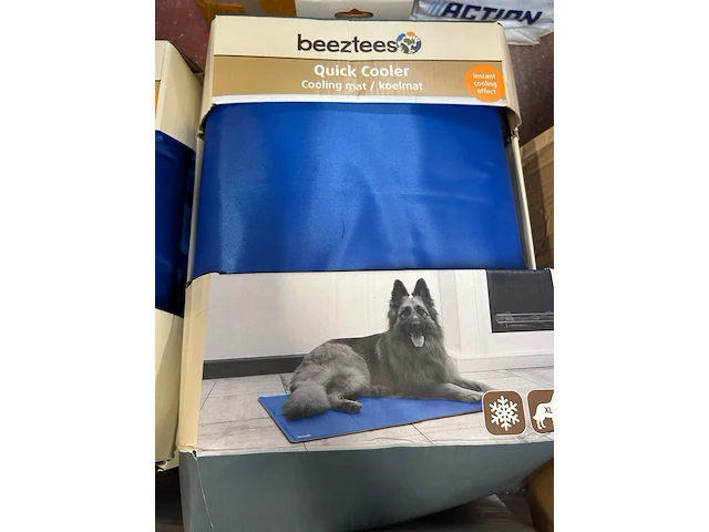 Ca. 13x koelmat, diverse maten, beeztees - afbeelding 2 van  6
