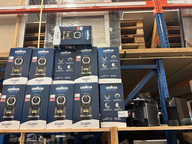 Ca. 13x koffiezetapparaat nespresso - afbeelding 1 van  7