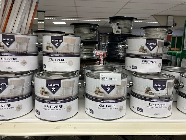 Ca. 13x krijtverf 2,5 ltr emmers kleur taupe en grijs - afbeelding 1 van  4
