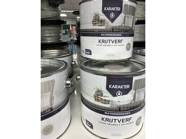 Ca. 13x krijtverf 2,5 ltr emmers kleur taupe en grijs - afbeelding 3 van  4