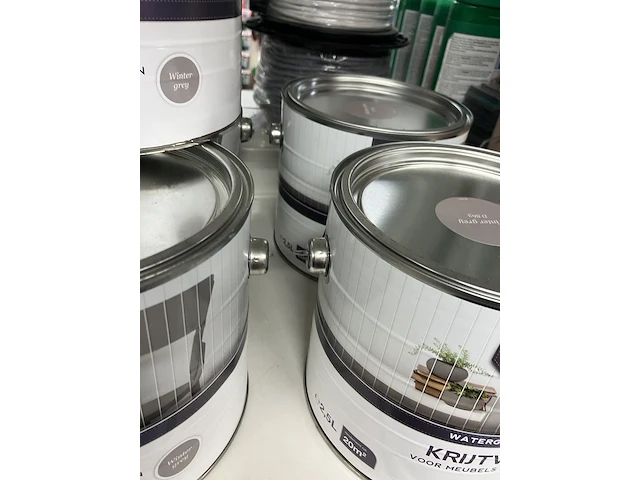 Ca. 13x krijtverf 2,5 ltr emmers kleur taupe en grijs - afbeelding 4 van  4