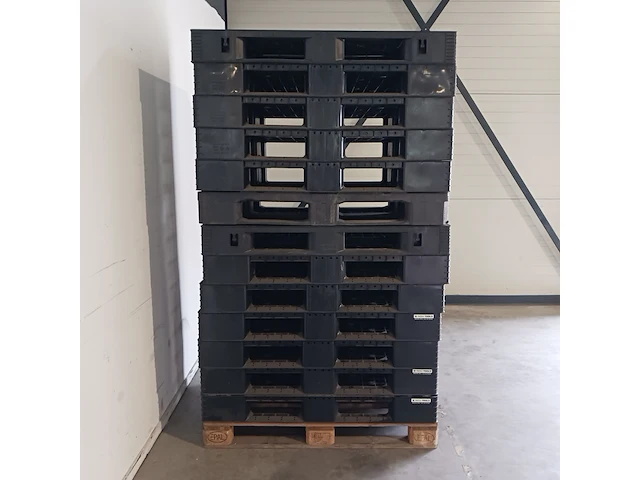 Ca. 13x kunststof pallet - afbeelding 3 van  5