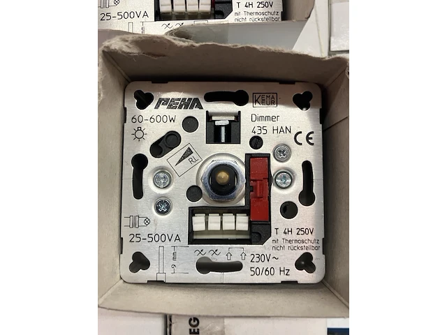Ca. 140x dimmer 60/600 watt - afbeelding 3 van  3