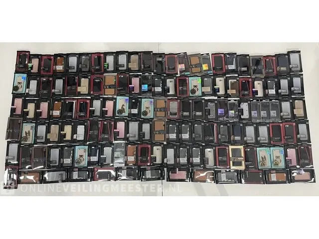 Ca. 140x mix telefoonhoesjes iphone & galaxy viva madrid , mix telefoonhoesjes , divers - afbeelding 1 van  10