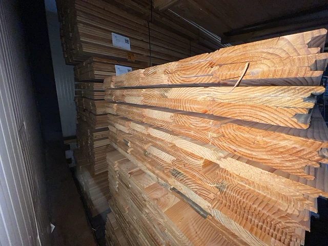 Ca. 144x douglas wisselsponning/halfhoutsrabat, 18x190mm, lengte 400cm - afbeelding 3 van  3