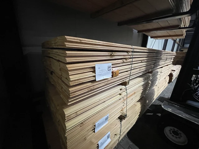 Ca. 144x douglas wisselsponning/halfhoutsrabat, 18x190mm, lengte 500cm - afbeelding 2 van  3