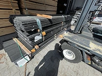 Ca. 145x douglas wisselsponning/halfhoutsrabat zwart gecoat, 18x190mm, lengte 300cm - afbeelding 2 van  3
