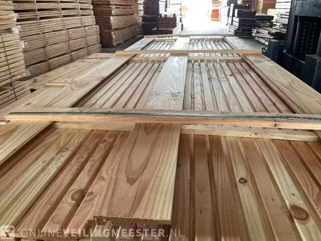 Ca. 147x douglas design (tripple) profiel , 22x140mm, lengte 300cm - afbeelding 1 van  3