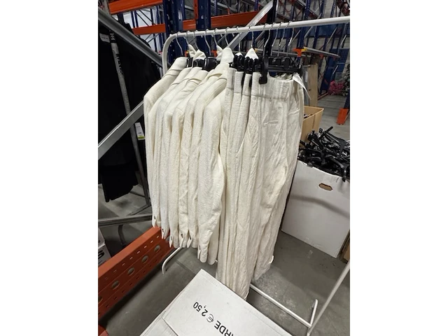 Ca. 14x broek en 16x blazer, suitss me, off-beat, ecru - afbeelding 4 van  5