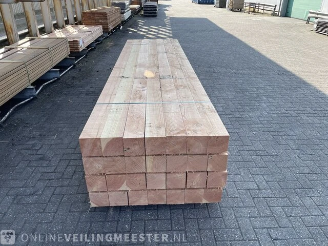 Ca. 14x douglas balken fijnbezaagd, 150x150mm, lengte 300cm - afbeelding 1 van  3