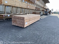 Ca. 14x douglas balken fijnbezaagd, 150x150mm, lengte 400cm - afbeelding 2 van  3