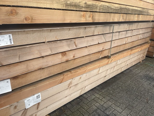 Ca. 14x douglas balken fijnbezaagd, 150x150mm, lengte 500cm - afbeelding 4 van  4