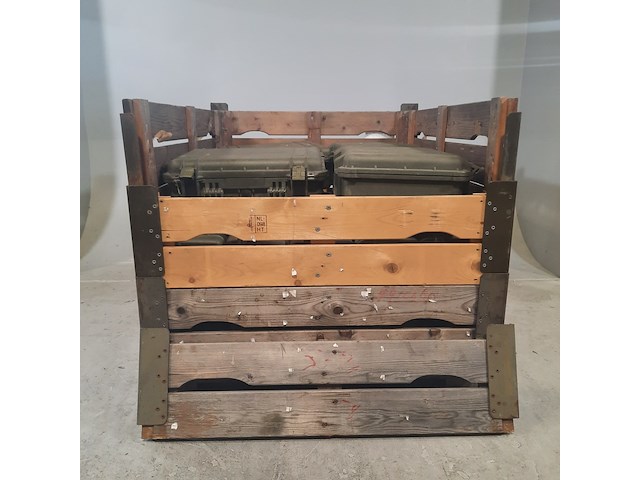 Ca. 14x kunststof koffer - afbeelding 1 van  4