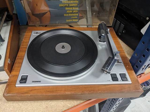 Ca. 14x retro audioapparatuur, o.a. erres, grundig, philips - afbeelding 16 van  22