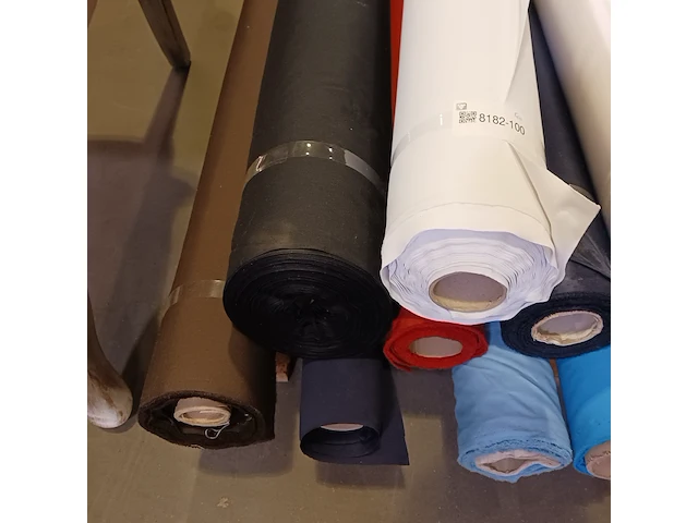 Ca. 14x rol fijne bekledingsstof - assorti - afbeelding 7 van  7