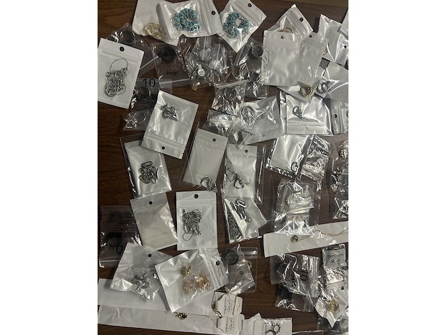 Ca. 150x (online) voorraad juwelier - stainless steel ringen, oorbellen, kettingen van hoge kwaliteit - afbeelding 3 van  10