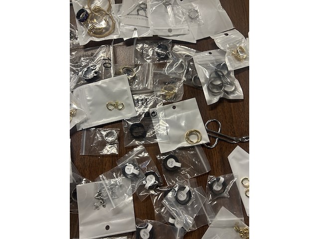 Ca. 150x (online) voorraad juwelier - stainless steel ringen, oorbellen, kettingen van hoge kwaliteit - afbeelding 4 van  10