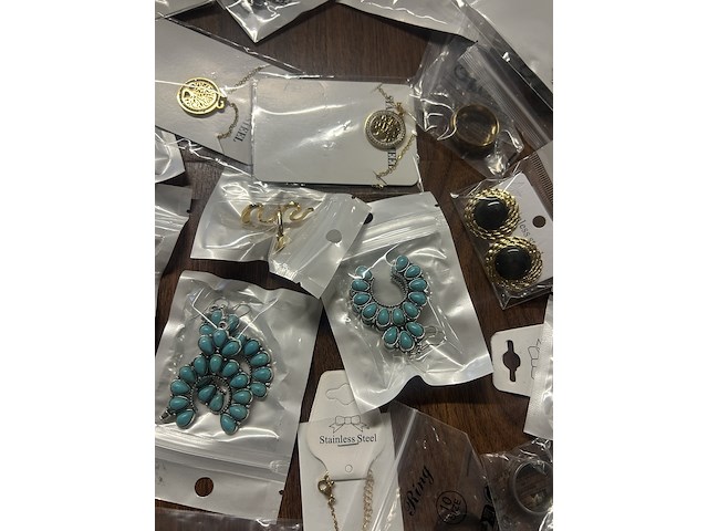 Ca. 150x (online) voorraad juwelier - stainless steel ringen, oorbellen, kettingen van hoge kwaliteit - afbeelding 8 van  10