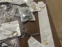 Ca. 150x (online) voorraad juwelier - stainless steel ringen, oorbellen, kettingen van hoge kwaliteit - afbeelding 9 van  10