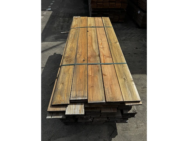Ca. 153x douglas planken geschaafd - afbeelding 1 van  3