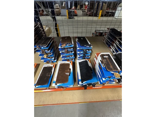 Ca. 153x telefoonhoesje switchme, zwart en bruin - afbeelding 27 van  28