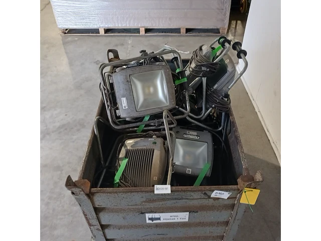 Ca. 15x bouwlamp led - afbeelding 5 van  8