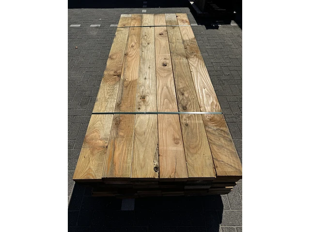Ca. 15x douglas balk geschaafd - afbeelding 1 van  3