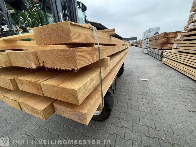 Ca. 15x douglas balken fijnbezaagd, 75x225mm, lengte 600cm - afbeelding 2 van  3