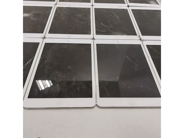 Ca. 15x ipad, apple, a1432, wit - afbeelding 9 van  13