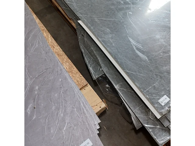 Ca. 15x pvc wandpaneel 280x122 cm, 2025 - afbeelding 4 van  9