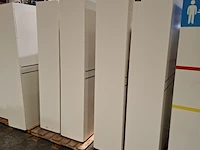 Ca. 15x stellingkast, 1x communicatiezuil en diverse metalen houders - afbeelding 4 van  14
