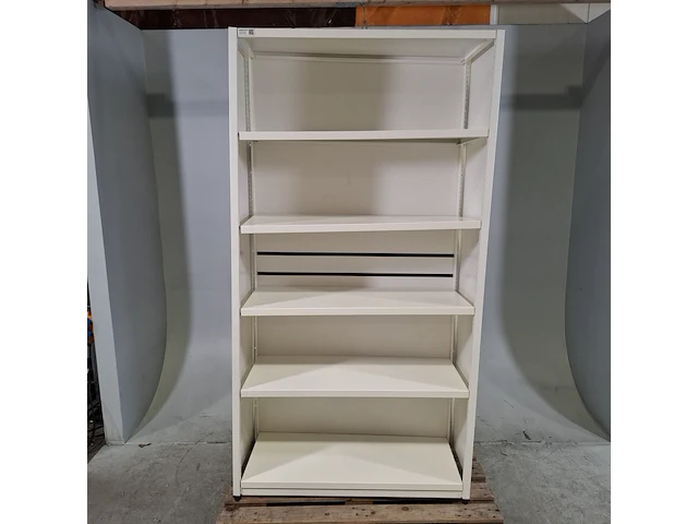 Ca. 15x stellingkast, 1x communicatiezuil en diverse metalen houders - afbeelding 1 van  14